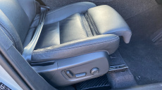 Volvo XC40 2.0 B4P Ultra Dark 5dr Auto Petrol Estate